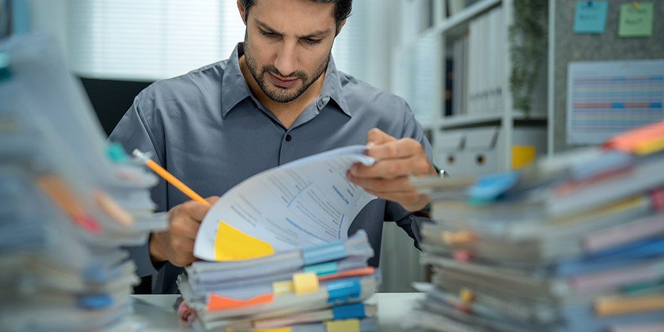 Der Genehmigungsengpass – wenn Verträge intern scheitern